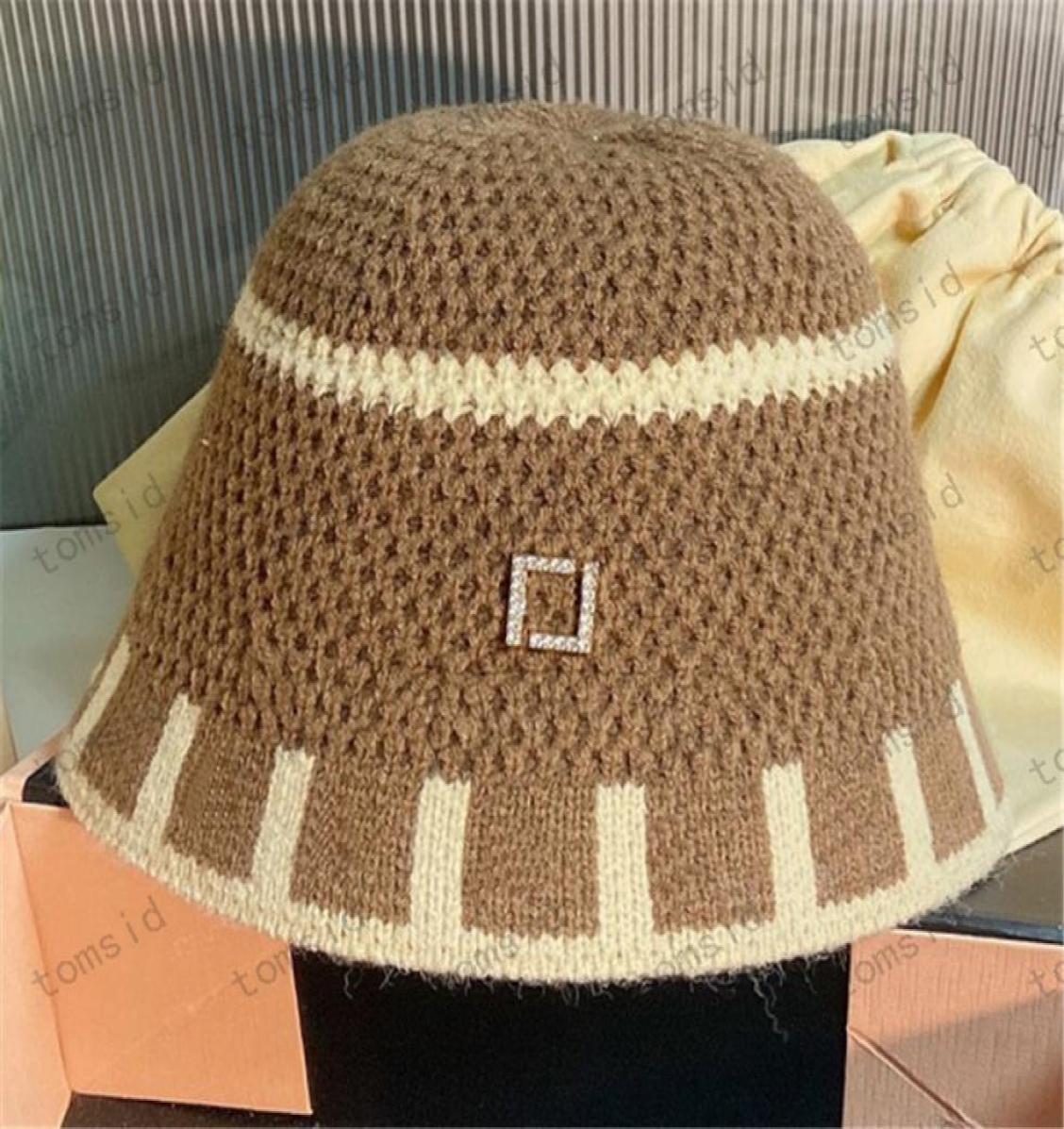 Wool Womens Designers Bucket Hat For Mens Luxury Beanies Winter Fitted Hats Unisex Casual Fashion Bonnet Casquette5994491, Grey
Wool Womens Designers Bucket Hat For Mens Luxury Beanies Winter Fitted Hats Unisex Casual Fashion Bonnet Casquette5994491, Grey