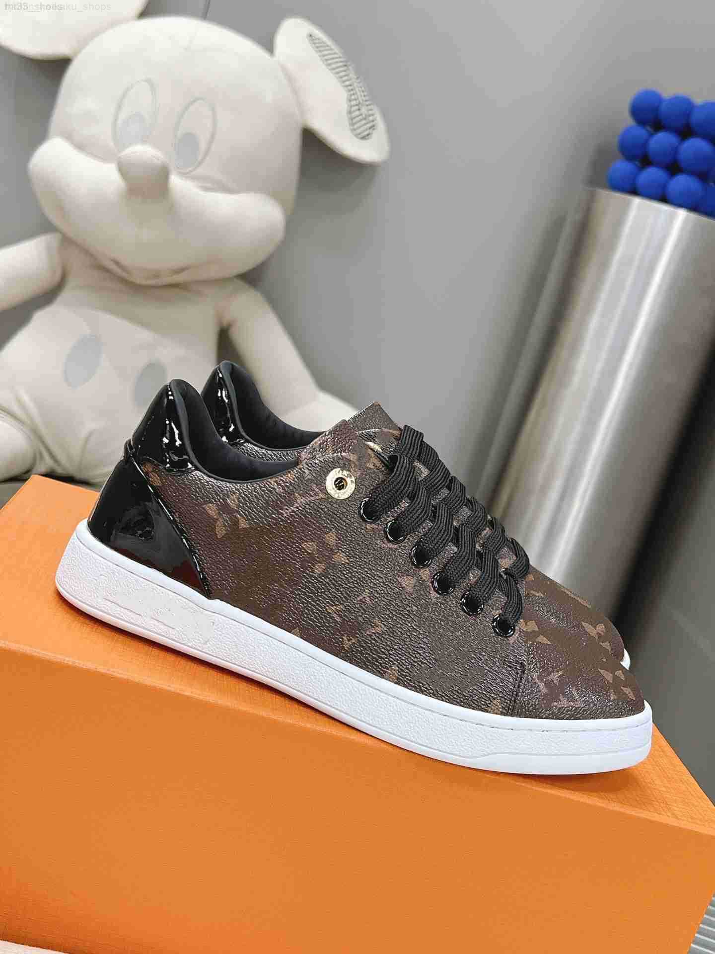 Designer TIME OUT Luxury Shoes Fashion Brand Designer Sneakers Unisex Women's Men's Shoes Genuine Leather
Designer TIME OUT Luxury Shoes Fashion Brand Designer Sneakers Unisex Women's Men's Shoes Genuine Leather