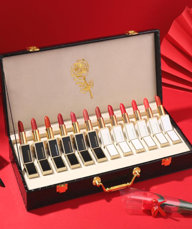 Makeup lipstick set Limited Gift Box Valentine039s Day Luxury matte shimmer vegan Lip stick Kit Birthday Christmas long lasting1922889, Army green
Makeup lipstick set Limited Gift Box Valentine039s Day Luxury matte shimmer vegan Lip stick Kit Birthday Christmas long lasting1922889, Army green