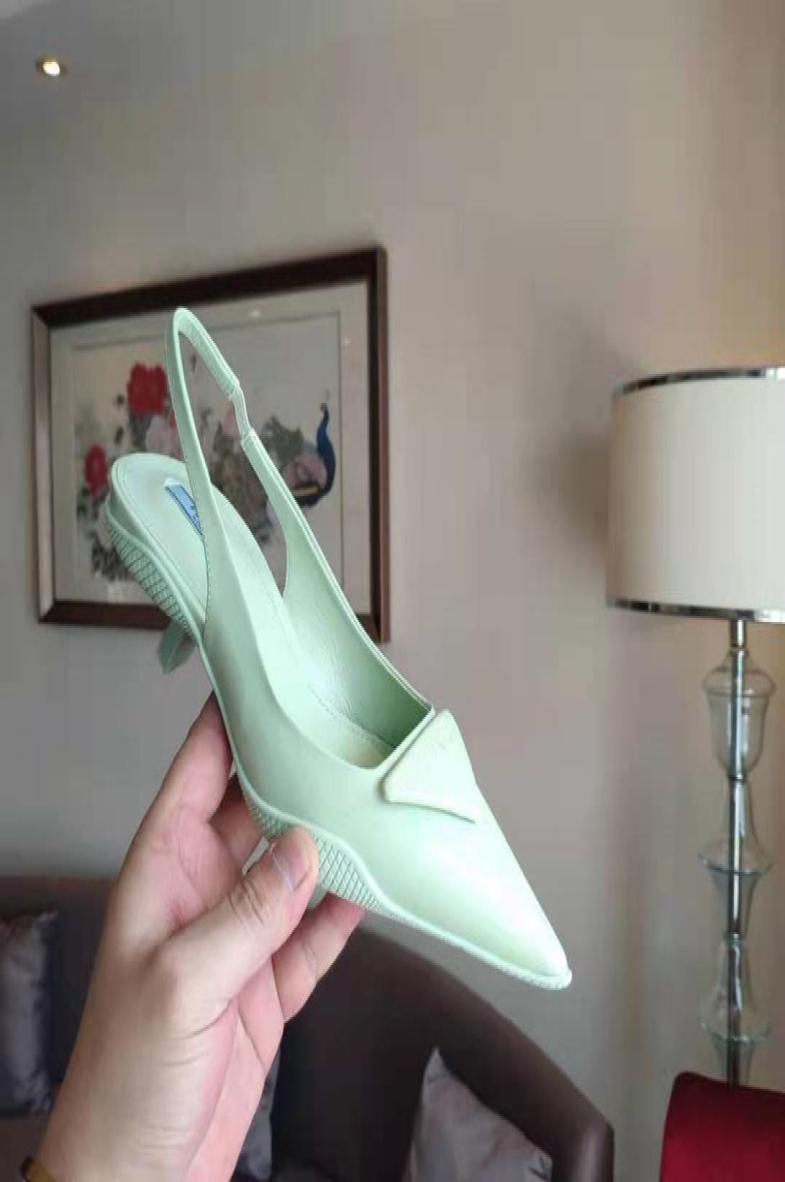 Luxury Designer womens dress shoes pointed sandals sexy banquet fashion women leather low heel Dresses 6 colors 35cm4572758, Red
Luxury Designer womens dress shoes pointed sandals sexy banquet fashion women leather low heel Dresses 6 colors 35cm4572758, Red