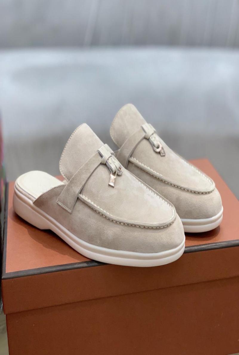 2021 female fashion designer summer flat slippers add simple and atmospheric love style high quality size code 35425584608, Red
2021 female fashion designer summer flat slippers add simple and atmospheric love style high quality size code 35425584608, Red