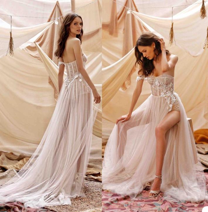 2021 Berta A Line Wedding Dresses With High Slit A Line Sweetheart Lace Appliqued Bohemian Wedding Dress Custom Made Boho Bridal G6227230, Gold
2021 Berta A Line Wedding Dresses With High Slit A Line Sweetheart Lace Appliqued Bohemian Wedding Dress Custom Made Boho Bridal G6227230, Gold
