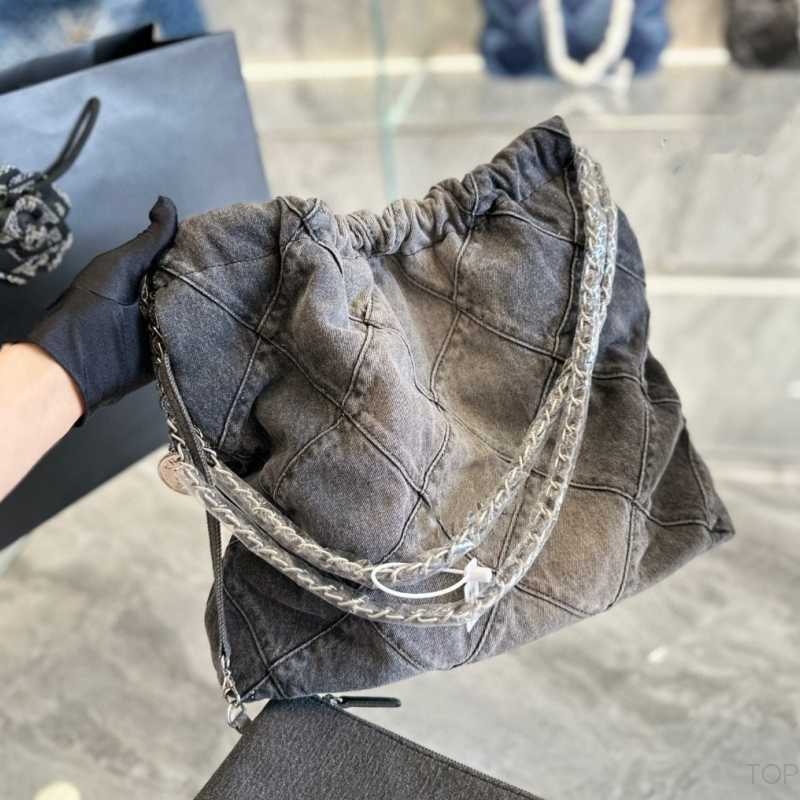 cc bag channel trend 22 bags Luxuries Designers Women Bags black Bag diamond pattern Gold-Tone Metal chain Backpacks Designer glad trash shoulder crossbodyH, 1# large
cc bag channel trend 22 bags Luxuries Designers Women Bags black Bag diamond pattern Gold-Tone Metal chain Backpacks Designer glad trash shoulder crossbodyH, 1# large