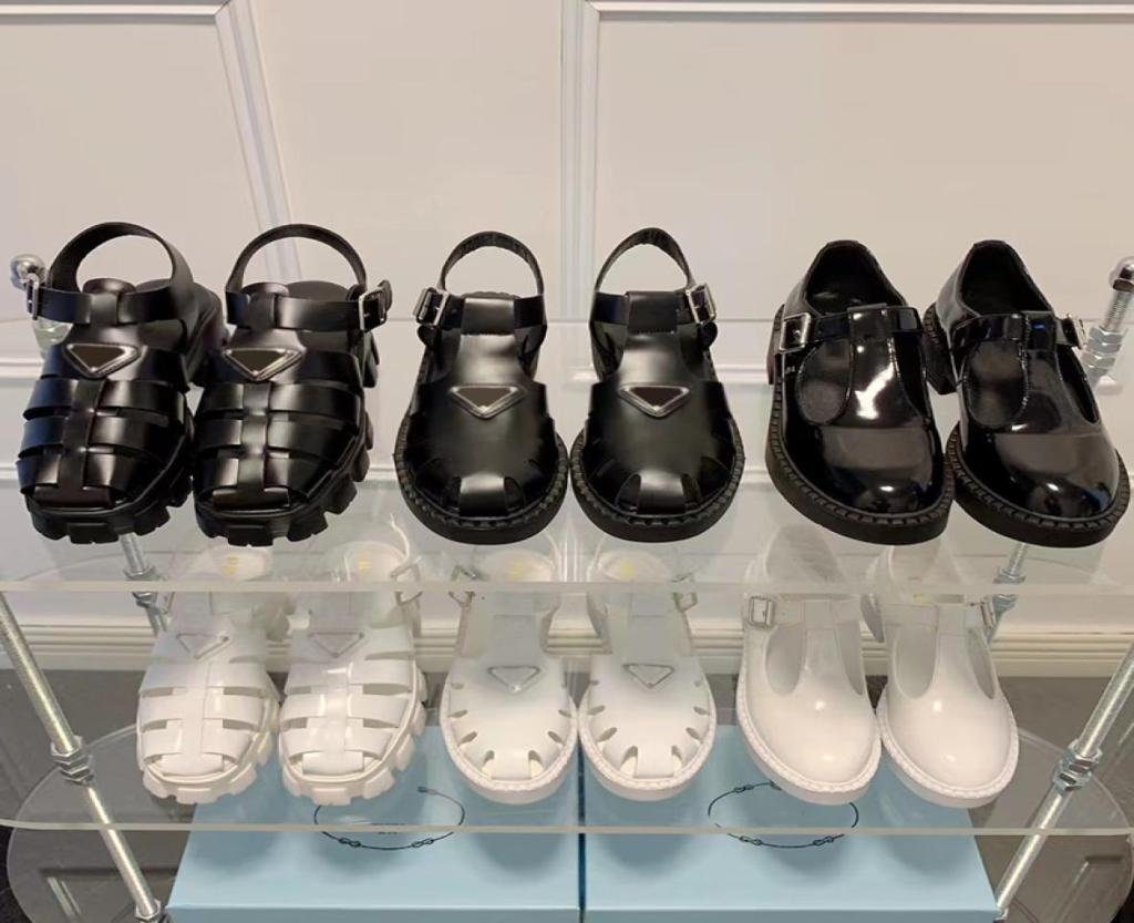 Designer Women Platform Heel Beach Sandals Summer Italy Milano Brand Vintage Fashion Leather Belt Sandal Rubber Flat Heels Heighte4070241, Black
Designer Women Platform Heel Beach Sandals Summer Italy Milano Brand Vintage Fashion Leather Belt Sandal Rubber Flat Heels Heighte4070241, Black