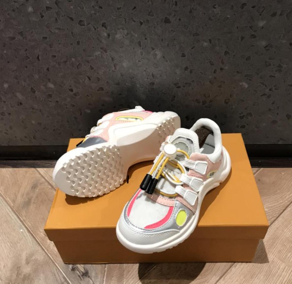 22ss Spring Top Quality Kids Sneakers Black White Fashion Casual Sport Shoes For Children Girls Boys4894171, Multi-color
22ss Spring Top Quality Kids Sneakers Black White Fashion Casual Sport Shoes For Children Girls Boys4894171, Multi-color
