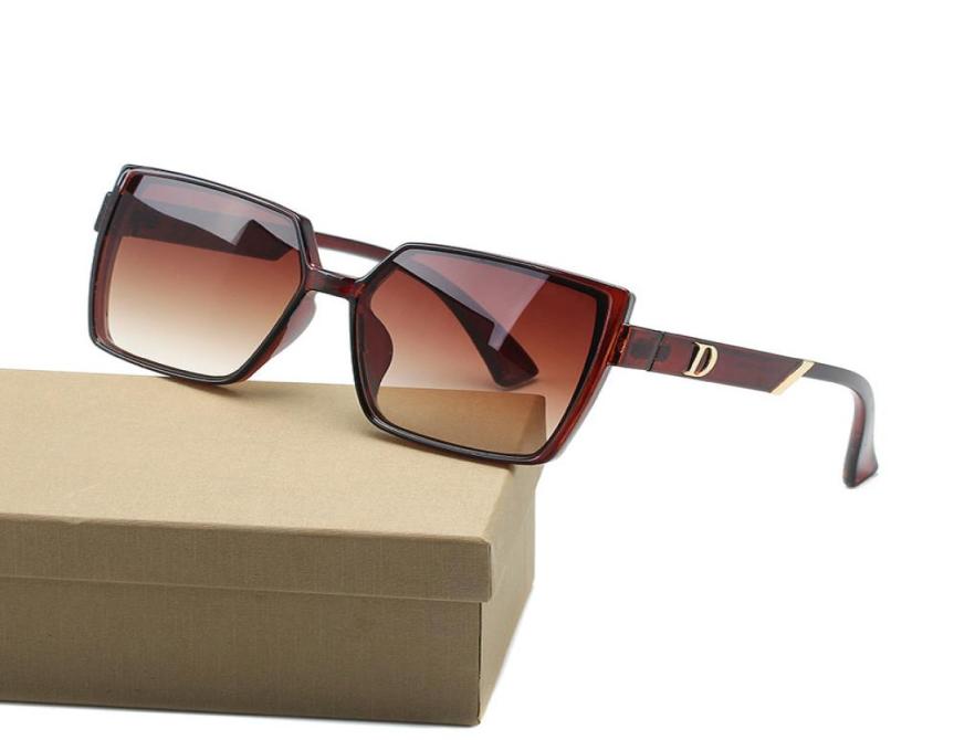 High Quality Womans Sunglasses Luxury Mens Sun glasses UV Protection men Designer eyeglass Gradient Metal hinge Fashion women spec6626076
High Quality Womans Sunglasses Luxury Mens Sun glasses UV Protection men Designer eyeglass Gradient Metal hinge Fashion women spec6626076