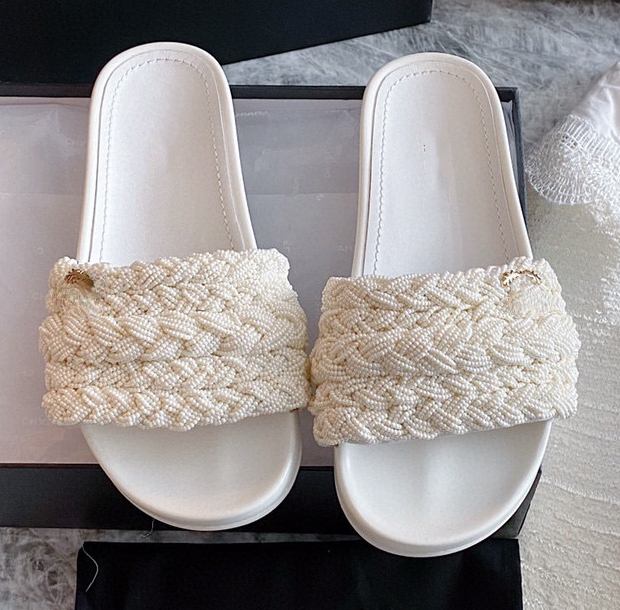 Slippers for Women 2023 Summer New Flat Outside Wear All-match Beaded Tide Sandals