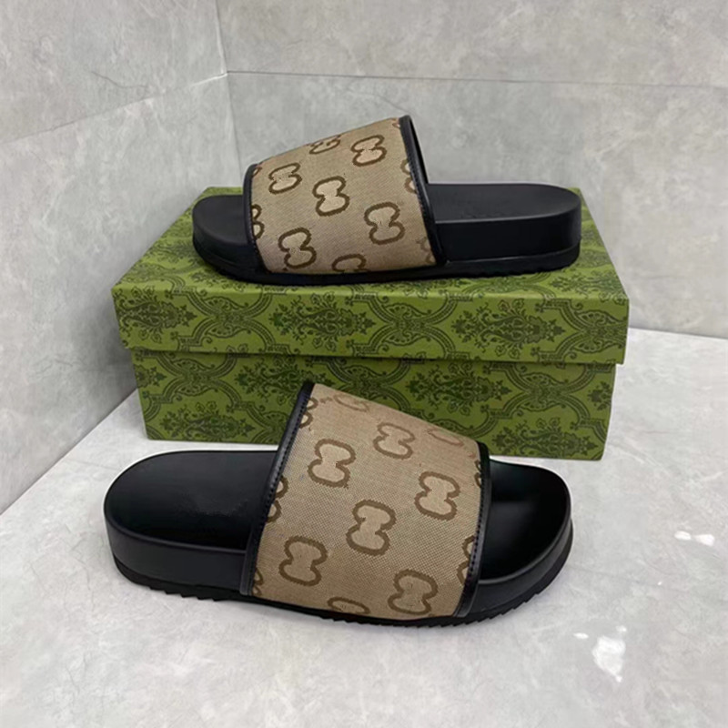 2023 thick soled sandals men's women's slippers embroidery shoes cotton platform fashion slippers letters flat bottomed mule women's designer Stylist