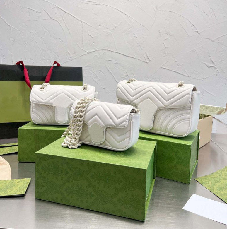2023 Women Fashion Luxurys CrossBody Purse high Quality Designers Leather Woven Clutch Totes Ladies brand Shoulder Bag Handbags Heart chain Bags Flap Handbag Gift
2023 Women Fashion Luxurys CrossBody Purse high Quality Designers Leather Woven Clutch Totes Ladies brand Shoulder Bag Handbags Heart chain Bags Flap Handbag Gift