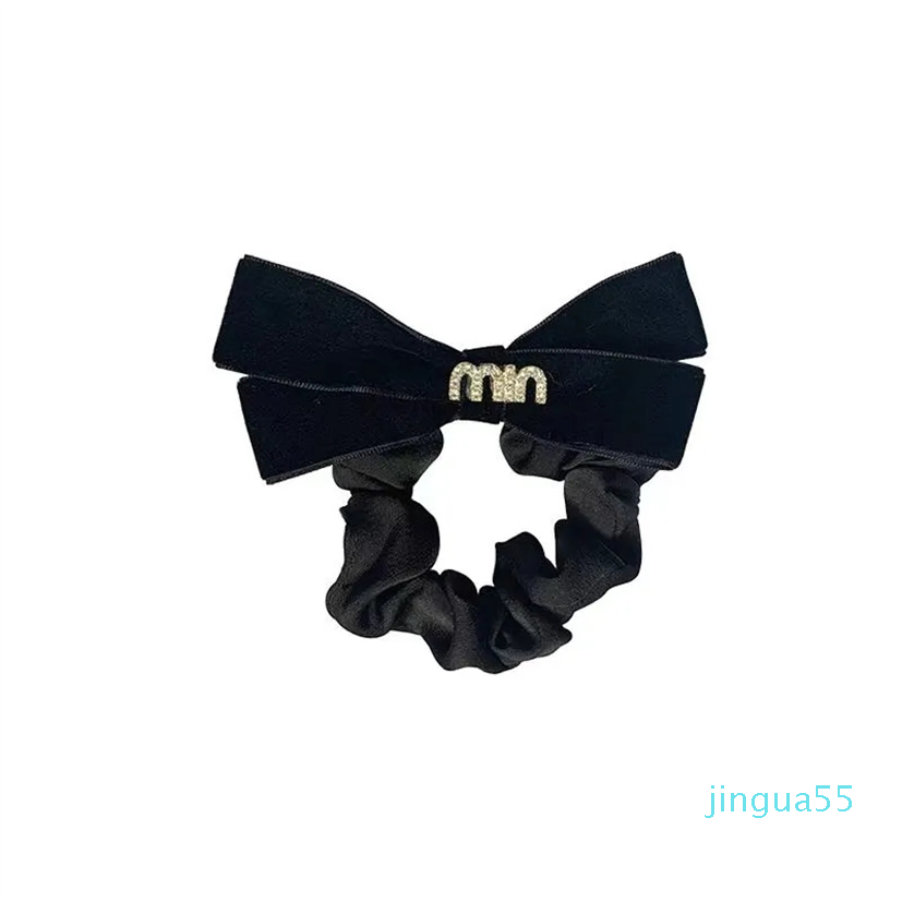 Velvet Bowknot Hair Loop with Diamonds Vintage Large Intestine Loop Advanced Sense Hair Rope Headrope
Velvet Bowknot Hair Loop with Diamonds Vintage Large Intestine Loop Advanced Sense Hair Rope Headrope
