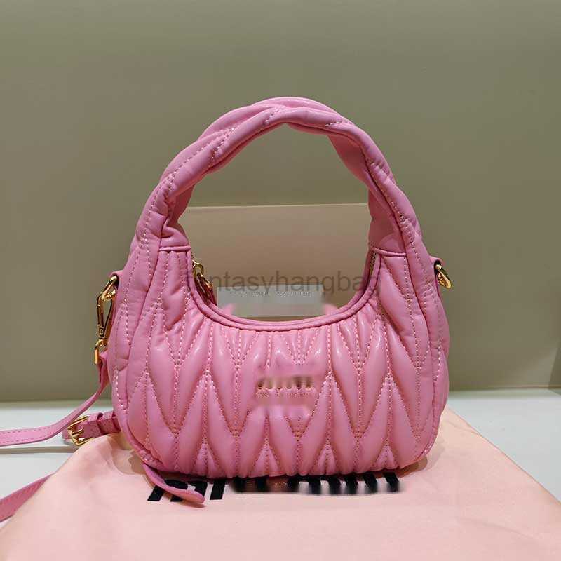 Miu Genuine Leather Pleated Small Bag 2023 Summer New Little Fresh Fairy Bag Versatile Small Fragrant Cross Body Handbag, Trend black
Miu Genuine Leather Pleated Small Bag 2023 Summer New Little Fresh Fairy Bag Versatile Small Fragrant Cross Body Handbag, Trend black