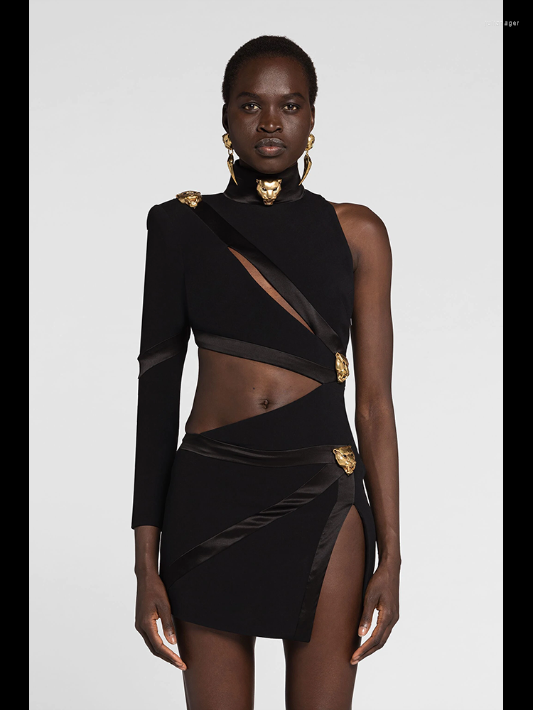 Casual Dresses Sexy High Neck Hollow Out Mini Bandage Dress Women Black One Shoulder Long Sleeve Bodycon Elegant Evening Party
Casual Dresses Sexy High Neck Hollow Out Mini Bandage Dress Women Black One Shoulder Long Sleeve Bodycon Elegant Evening Party