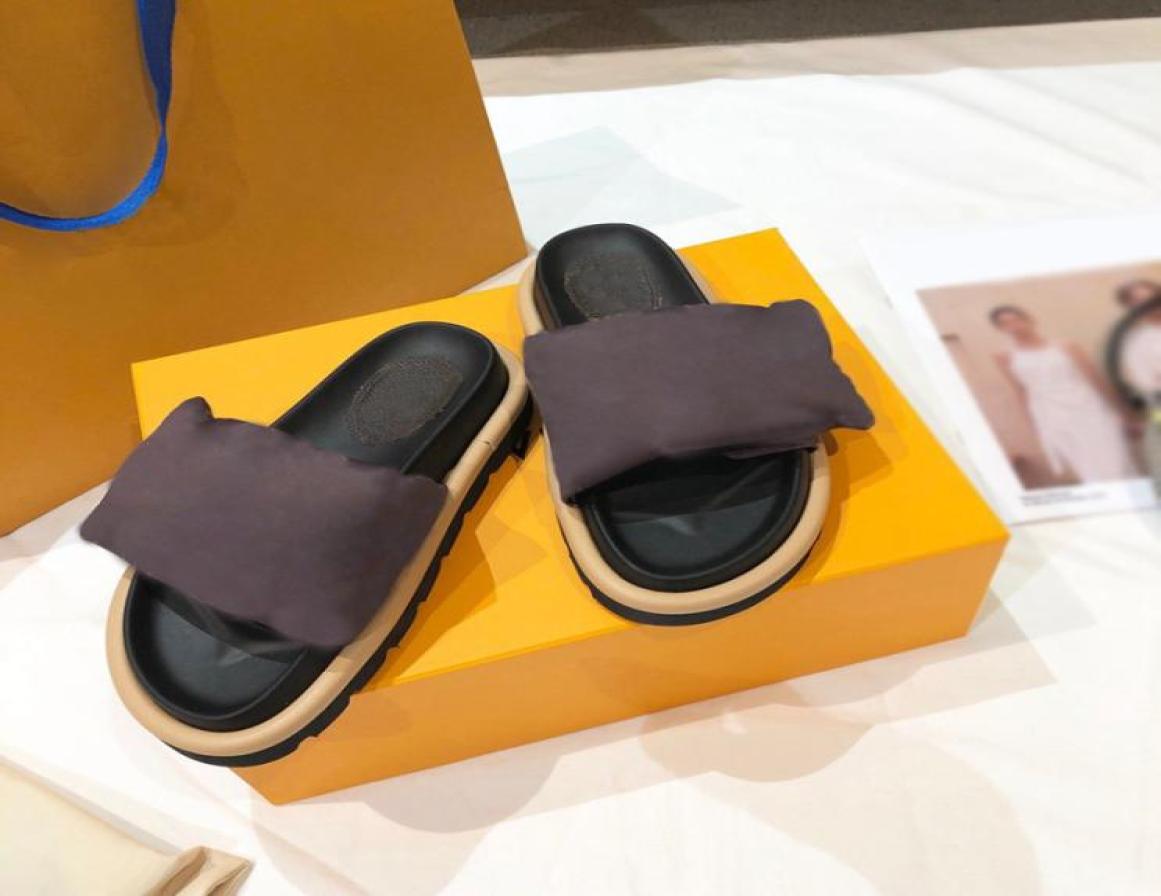 Summer Slippers Luxury designer sandals Pool Pillow Comfort Mule nappa leather Mules Platform Sandal Down Slides Fashion luxurys O7881965, Brown
Summer Slippers Luxury designer sandals Pool Pillow Comfort Mule nappa leather Mules Platform Sandal Down Slides Fashion luxurys O7881965, Brown