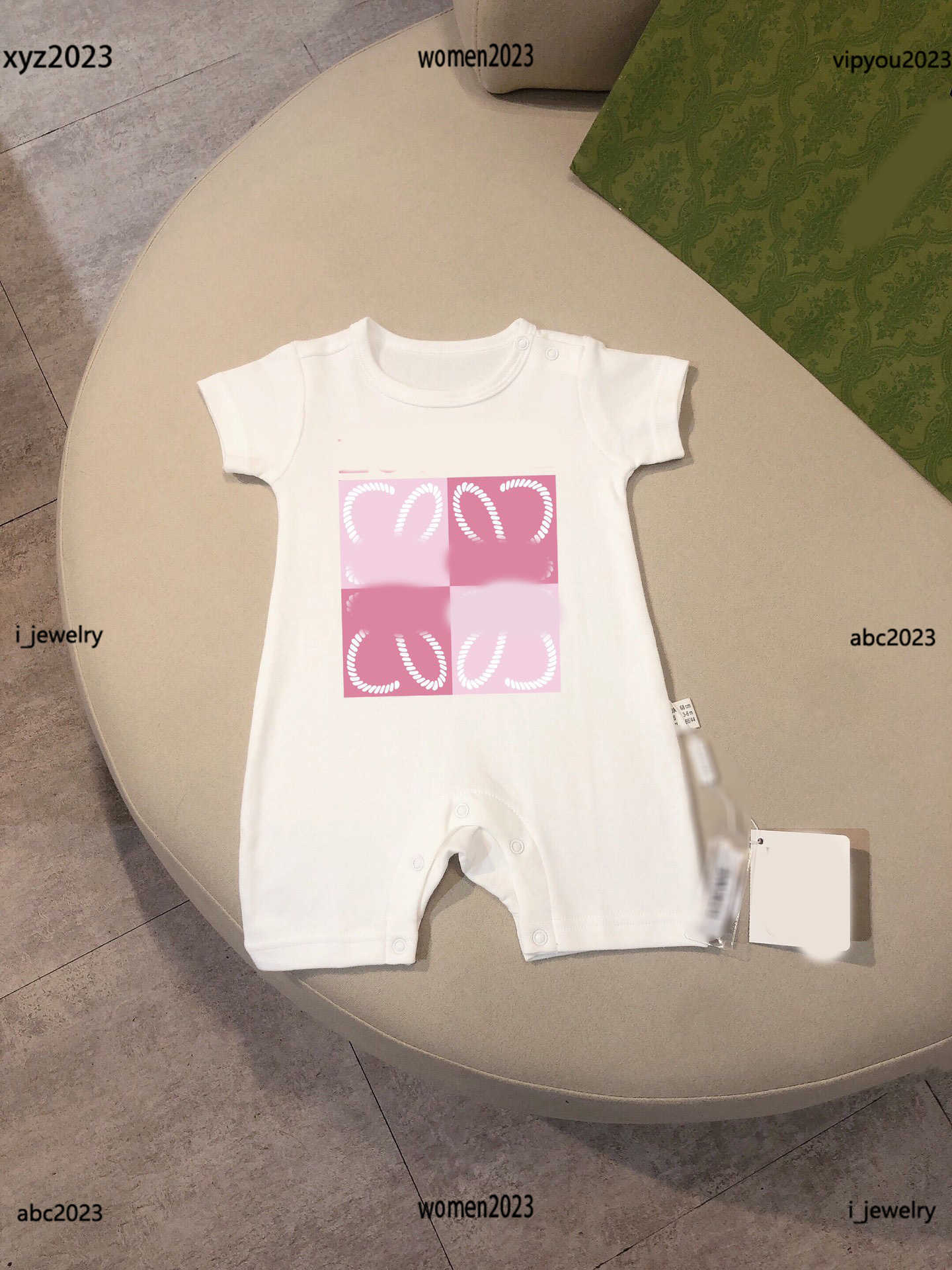 luxury Baby bodysuit kids jumpsuits high quality trottie rompers Size 5990 Cartoon pattern printing Climbing suit New arrival Multiple prod, #4
luxury Baby bodysuit kids jumpsuits high quality trottie rompers Size 5990 Cartoon pattern printing Climbing suit New arrival Multiple prod, #4