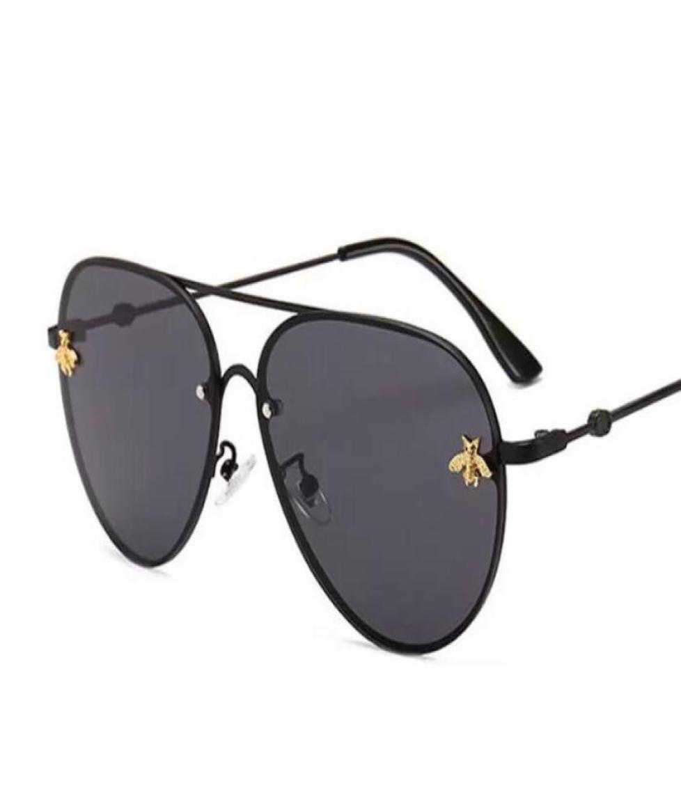 2022 Brand design Sunglasses women men designer Good Quality Fashion metal Oversized sun glasses vintage female male UV4004858669
2022 Brand design Sunglasses women men designer Good Quality Fashion metal Oversized sun glasses vintage female male UV4004858669