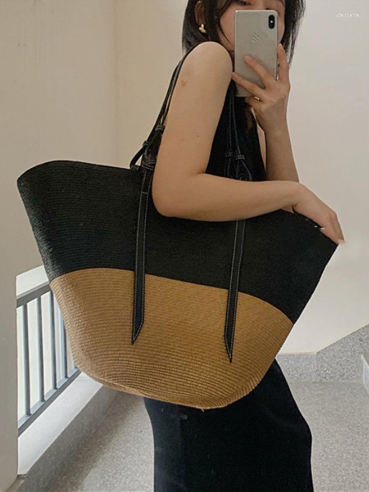 Waist Bags Large Capacity Beach Shopping Luxury Designer Rattan Woven Shoulder Bag Women Handmade Straw Handbags Summer Travel, 800-beige
Waist Bags Large Capacity Beach Shopping Luxury Designer Rattan Woven Shoulder Bag Women Handmade Straw Handbags Summer Travel, 800-beige
