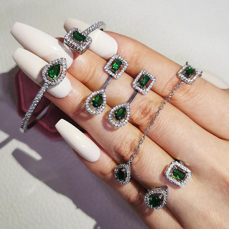 Necklace Earrings Set Green Zirconia Ring Jewelry Four-piece Of Scandinavian Luxury Celebrity Ladies Christmas, Picture shown
Necklace Earrings Set Green Zirconia Ring Jewelry Four-piece Of Scandinavian Luxury Celebrity Ladies Christmas, Picture shown