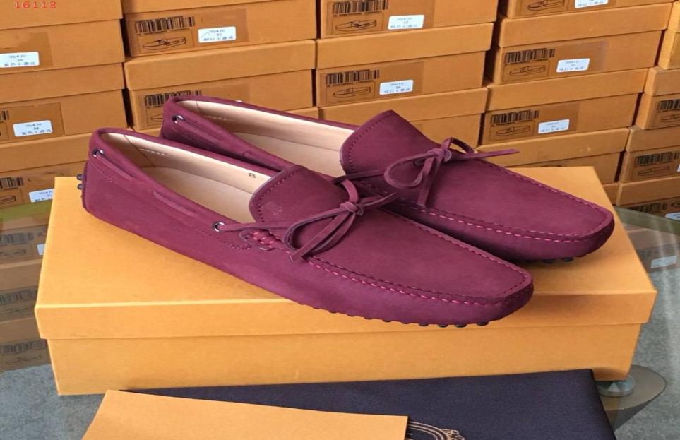 Gommino Driving Shoes in velvet suede with iconic rubber pebble outsole New Fashion Casual Men Plat shoes Bussiness Party Office L8144199, Green
Gommino Driving Shoes in velvet suede with iconic rubber pebble outsole New Fashion Casual Men Plat shoes Bussiness Party Office L8144199, Green
