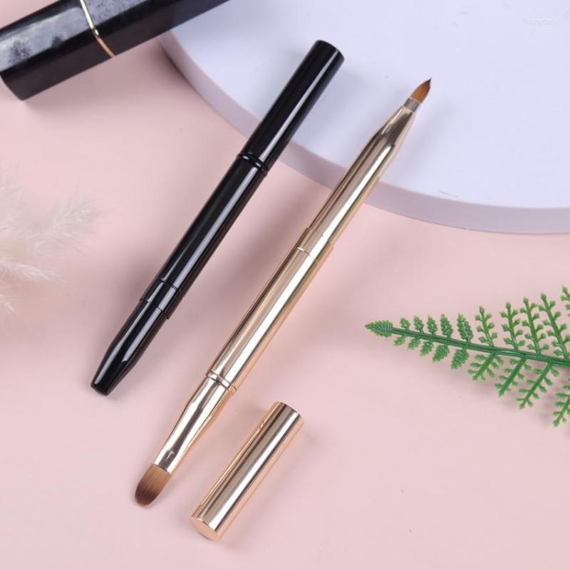 Makeup Brushes 1PC Lip Brush Lipstick Gloss Dual Use Eyeshadow Beauty Tools With Protect Cap Tool
Makeup Brushes 1PC Lip Brush Lipstick Gloss Dual Use Eyeshadow Beauty Tools With Protect Cap Tool