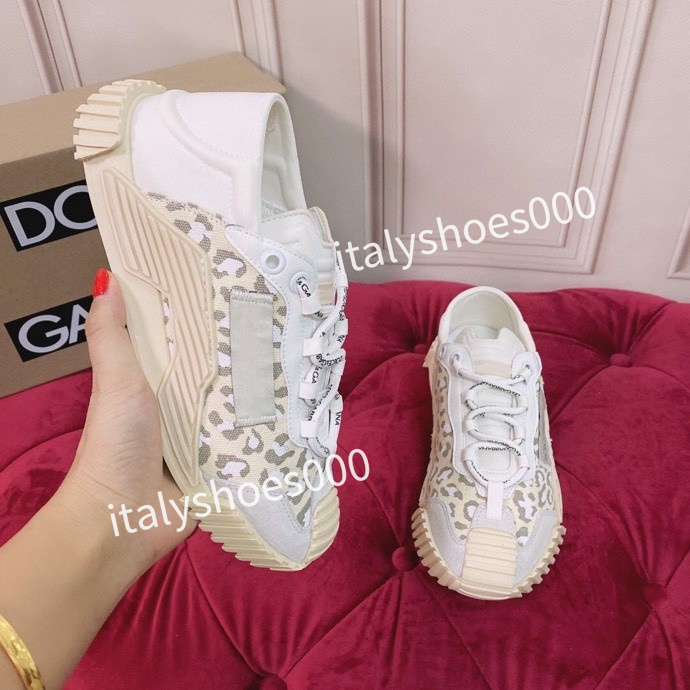 New Luxurys Designer Women fashion Sneakers Lace Up popular Flat Casual Men Spring Autumn Walking Shoes White, 05
New Luxurys Designer Women fashion Sneakers Lace Up popular Flat Casual Men Spring Autumn Walking Shoes White, 05