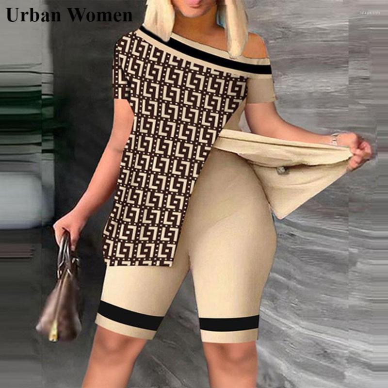 Women' Tracksuits Summer Fashion Printing Two Piece Set Women Sexy Diagonal Collar Off-shoulder Split Tshirt Shorts Suit, Beige
Women' Tracksuits Summer Fashion Printing Two Piece Set Women Sexy Diagonal Collar Off-shoulder Split Tshirt Shorts Suit, Beige