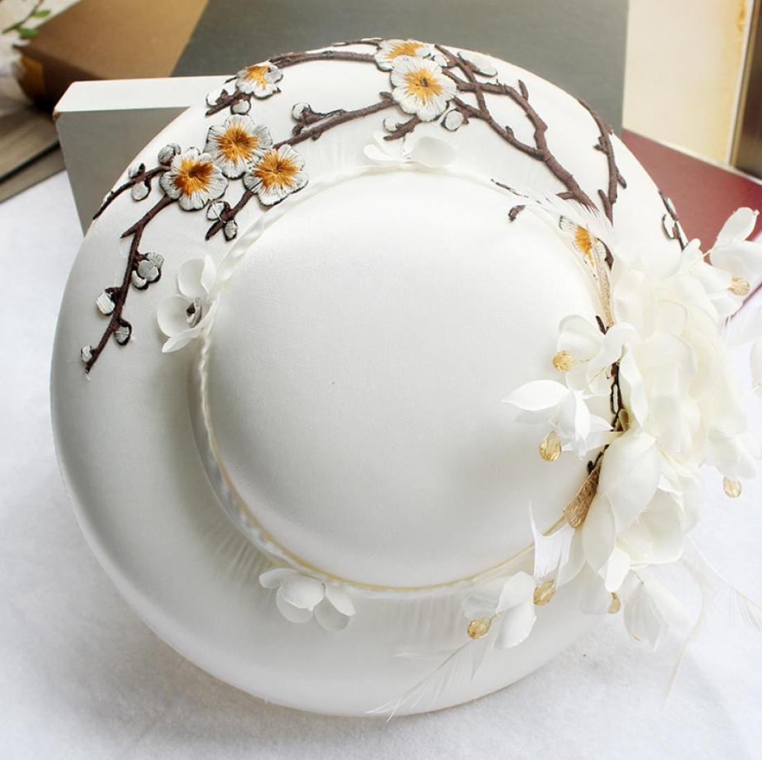 FEIS white satin embroidered hat white satin feather hat wedding dress po and hair wedding accessories3185432
FEIS white satin embroidered hat white satin feather hat wedding dress po and hair wedding accessories3185432