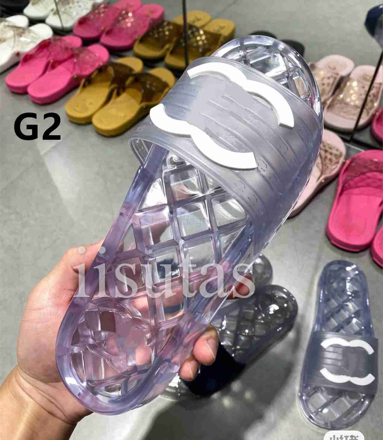 CCityCrystal designer France Luxury Transparent Slippers Women Sandal 2023 New Fashion High-value brands Sandals channel Outdoor Flat Flip-flops Retro Slide men, G1 high quality
CCityCrystal designer France Luxury Transparent Slippers Women Sandal 2023 New Fashion High-value brands Sandals channel Outdoor Flat Flip-flops Retro Slide men, G1 high quality