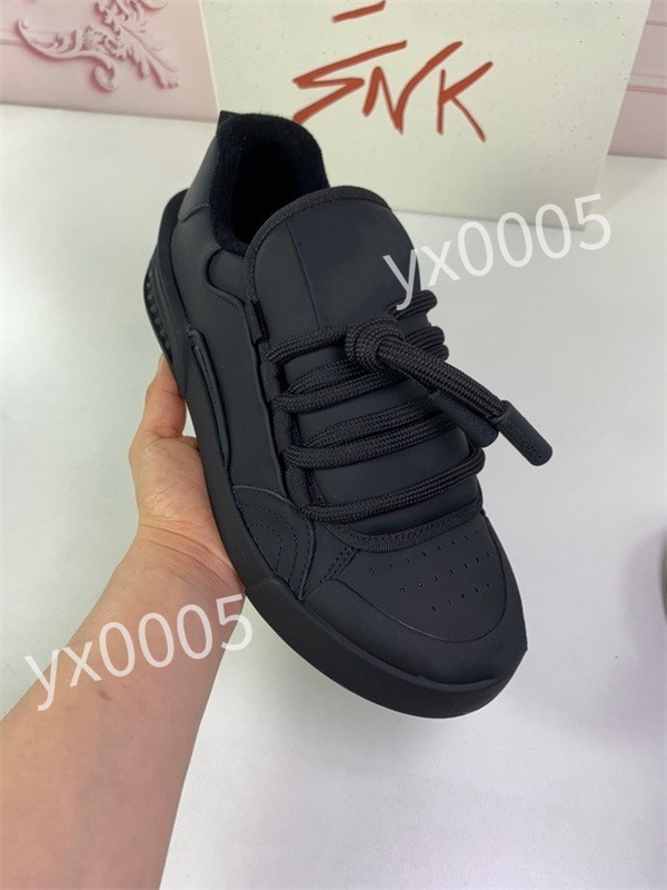 New Luxurys Designer flat sneaker trainer casual shoes leather white letter overlays fashion platform men womens low sneakers, 01
New Luxurys Designer flat sneaker trainer casual shoes leather white letter overlays fashion platform men womens low sneakers, 01