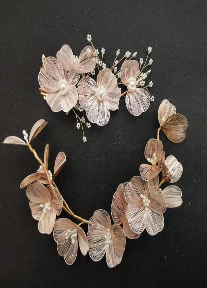SLBRIDAL Handmade Baroque Copper Flower Pearls Wedding Hair Accessories Bridal Headband Hair Clip Barrettes Set Women Jewelry J0115789039
SLBRIDAL Handmade Baroque Copper Flower Pearls Wedding Hair Accessories Bridal Headband Hair Clip Barrettes Set Women Jewelry J0115789039