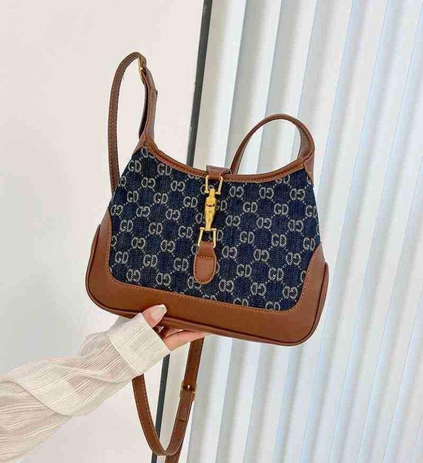 Evening Bags Denim underarm stick women039s bag summer vintage Messenger Shoulder OutletJ8JX6045303, Brown
Evening Bags Denim underarm stick women039s bag summer vintage Messenger Shoulder OutletJ8JX6045303, Brown