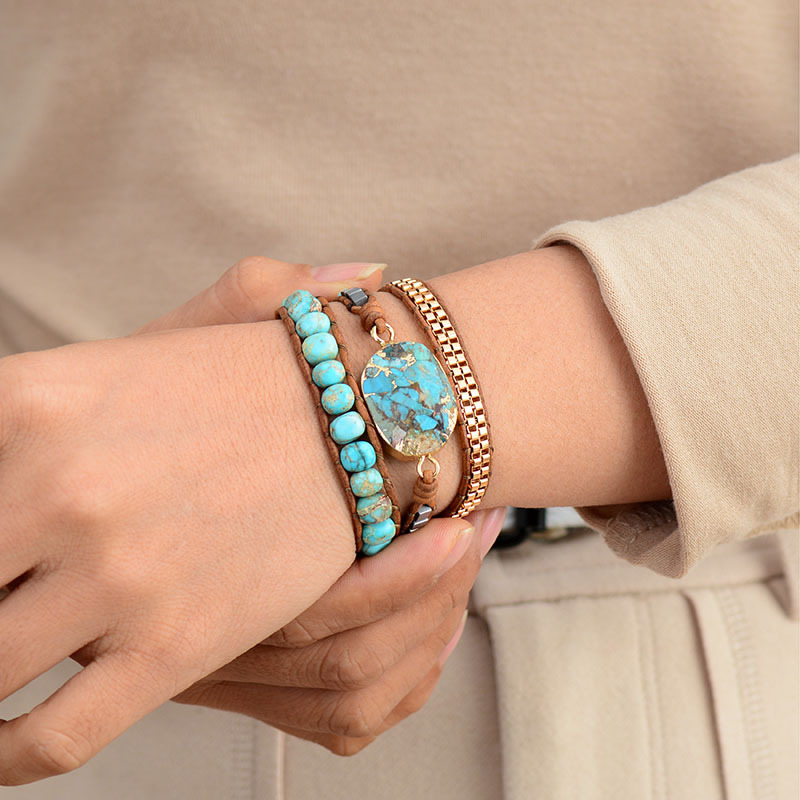 Designer Jewelry Bracelet Bohemian Style Cut Horn Pine Stone Bracelet Ornaments Three-Layer Winding Hand Braided Leather Rope Hand String
Designer Jewelry Bracelet Bohemian Style Cut Horn Pine Stone Bracelet Ornaments Three-Layer Winding Hand Braided Leather Rope Hand String