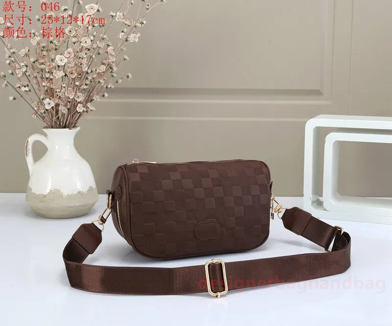 Designer ALPHA WEARABLE bags Mens totes handbags Mini Cross body mobile phone bag women PU Monograms messenger wallet Luxurys Camera card holder V dhgate, White
Designer ALPHA WEARABLE bags Mens totes handbags Mini Cross body mobile phone bag women PU Monograms messenger wallet Luxurys Camera card holder V dhgate, White