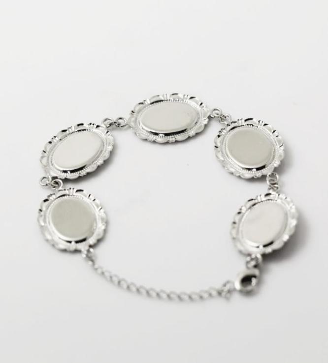 Beadsnice filigree bracelet po bracelet setting with 5 blank bezels fits cabochons size 13 x 18mm bangle blanks ID 267331575999
Beadsnice filigree bracelet po bracelet setting with 5 blank bezels fits cabochons size 13 x 18mm bangle blanks ID 267331575999