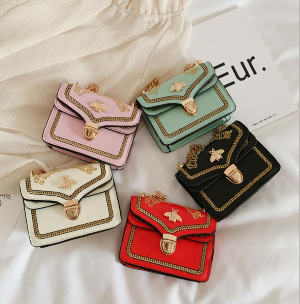 Fashion 2020 Kids Girls Princess Messenger Bags Cute Bee embroider Children Singleshoulder Bags New Mini Singleshoulder Bags C617297657, Red
Fashion 2020 Kids Girls Princess Messenger Bags Cute Bee embroider Children Singleshoulder Bags New Mini Singleshoulder Bags C617297657, Red