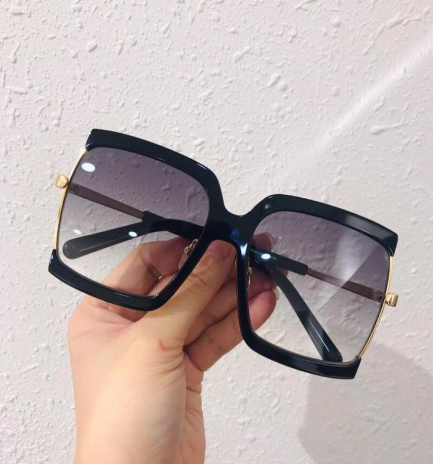 2020 Women Big Frame Square Sunglasses Men Vintage Classic Sun Glasses Female Eyewear Fashion Sunglasses Brand Designer6872634
2020 Women Big Frame Square Sunglasses Men Vintage Classic Sun Glasses Female Eyewear Fashion Sunglasses Brand Designer6872634