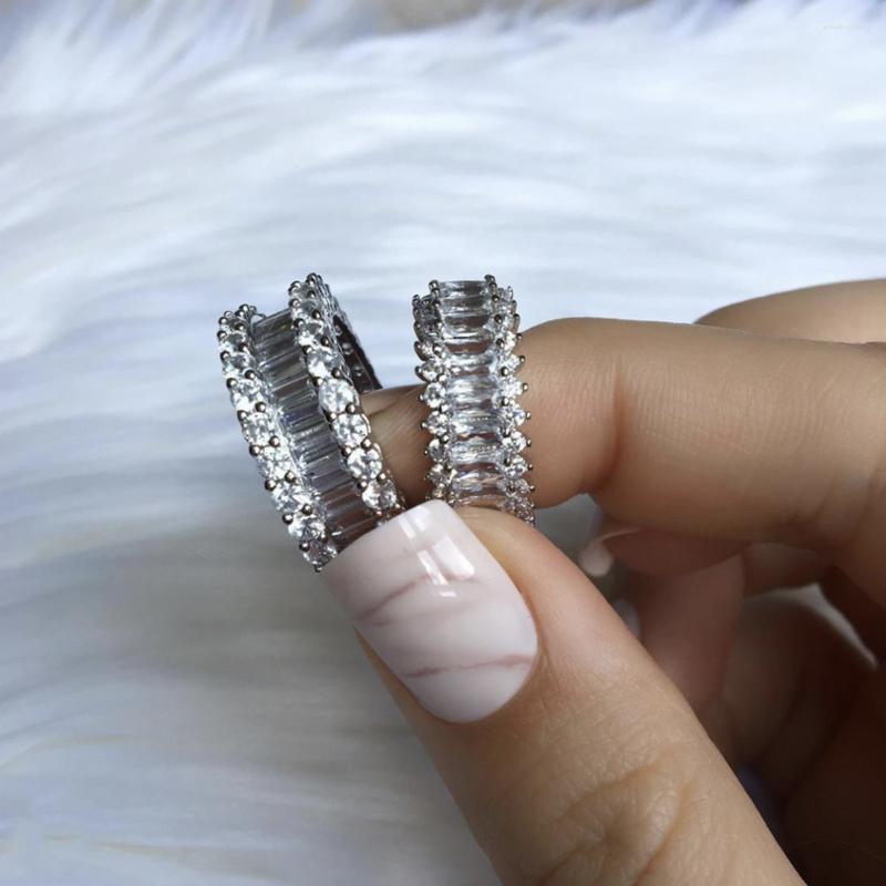 Cluster Rings Luxury 925 Sterling SILVER PAVE FULL Simulated Diamond Cocktail ENGAGEMENT WEDDING Band Women Men JEWELRY Wholesale
Cluster Rings Luxury 925 Sterling SILVER PAVE FULL Simulated Diamond Cocktail ENGAGEMENT WEDDING Band Women Men JEWELRY Wholesale