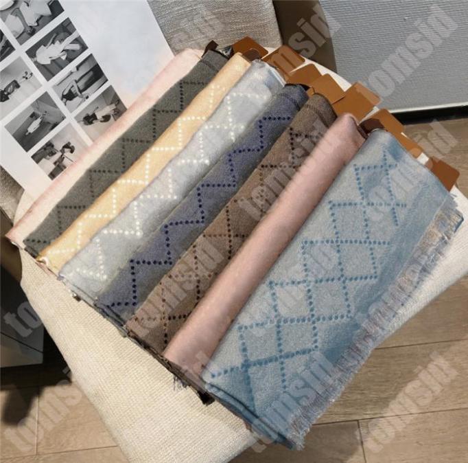 Designer Scarf Silk Pashmina For Women Fashion Designer Scarves Brand Classic Double Letters Wool Scarfs Soft Shawl 8 Colors7562657
Designer Scarf Silk Pashmina For Women Fashion Designer Scarves Brand Classic Double Letters Wool Scarfs Soft Shawl 8 Colors7562657