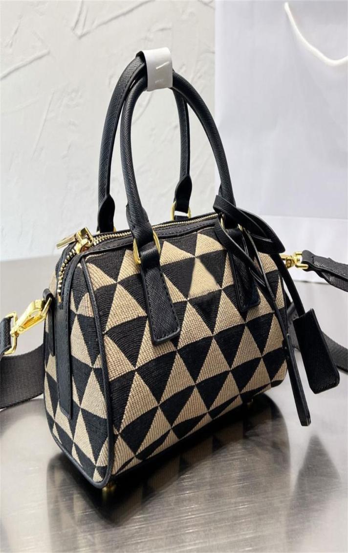 Symbole embroidered jacquard fabric tophandle bag women men saffiano handles handbag metal hardware zipper closure tote with feet5947865, Nude
Symbole embroidered jacquard fabric tophandle bag women men saffiano handles handbag metal hardware zipper closure tote with feet5947865, Nude