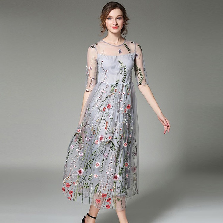 2023 Summer New Item European Station Women' Large Hem Long Skirt Medium Sleeve Perspective Heavy Industry Tulle Embroidery Flower Dress, Gray
2023 Summer New Item European Station Women' Large Hem Long Skirt Medium Sleeve Perspective Heavy Industry Tulle Embroidery Flower Dress, Gray