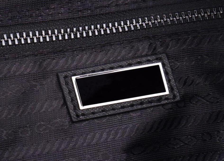 Dicky0750b New parachute fabric canvas designer waist bag men and women multifunctional chest pockets fashion largecapacity leisu7307612, Black
Dicky0750b New parachute fabric canvas designer waist bag men and women multifunctional chest pockets fashion largecapacity leisu7307612, Black