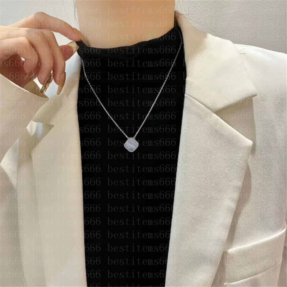 15mm Classic 4/Four Leaf Clover Pendants Necklaces Mother-of-Pearl Stainless Steel Plated 18K for Women&Girl Valentine's Mother's Day Engagement Turquoise Jewelry
15mm Classic 4/Four Leaf Clover Pendants Necklaces Mother-of-Pearl Stainless Steel Plated 18K for Women&Girl Valentine's Mother's Day Engagement Turquoise Jewelry