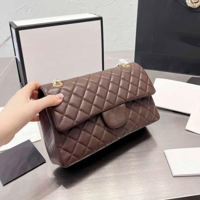 2022 ss classic double disc sheepskin bag with metal hardware chain Crossbody shoulder luxury designer handbag more pocket bag 25 cm on the violin, Red
2022 ss classic double disc sheepskin bag with metal hardware chain Crossbody shoulder luxury designer handbag more pocket bag 25 cm on the violin, Red