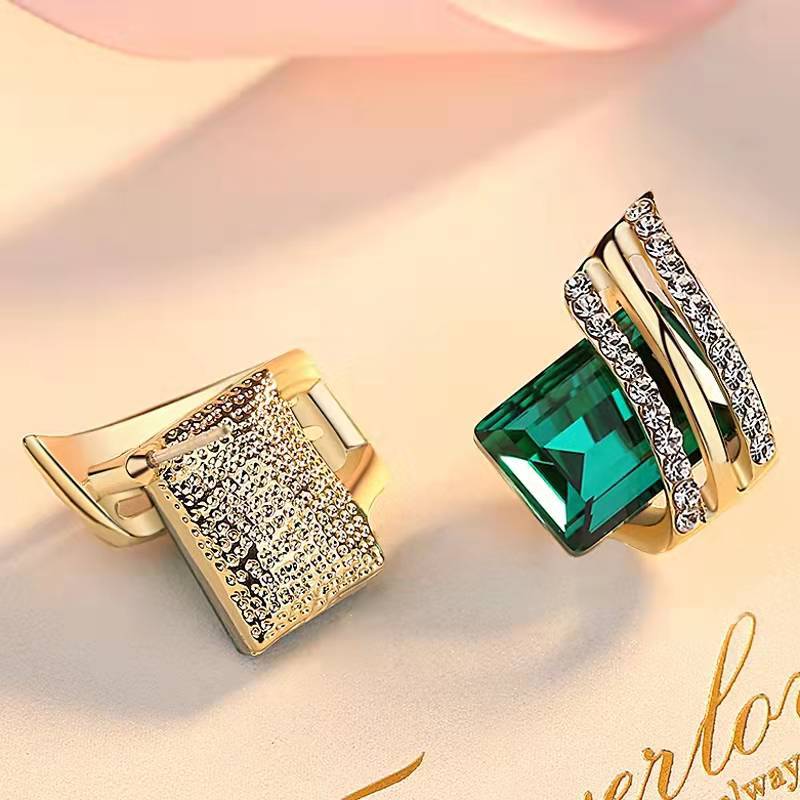 S925 Silver Stud Earrings for Women - Designer Fashion with Crystal Rhombus Design