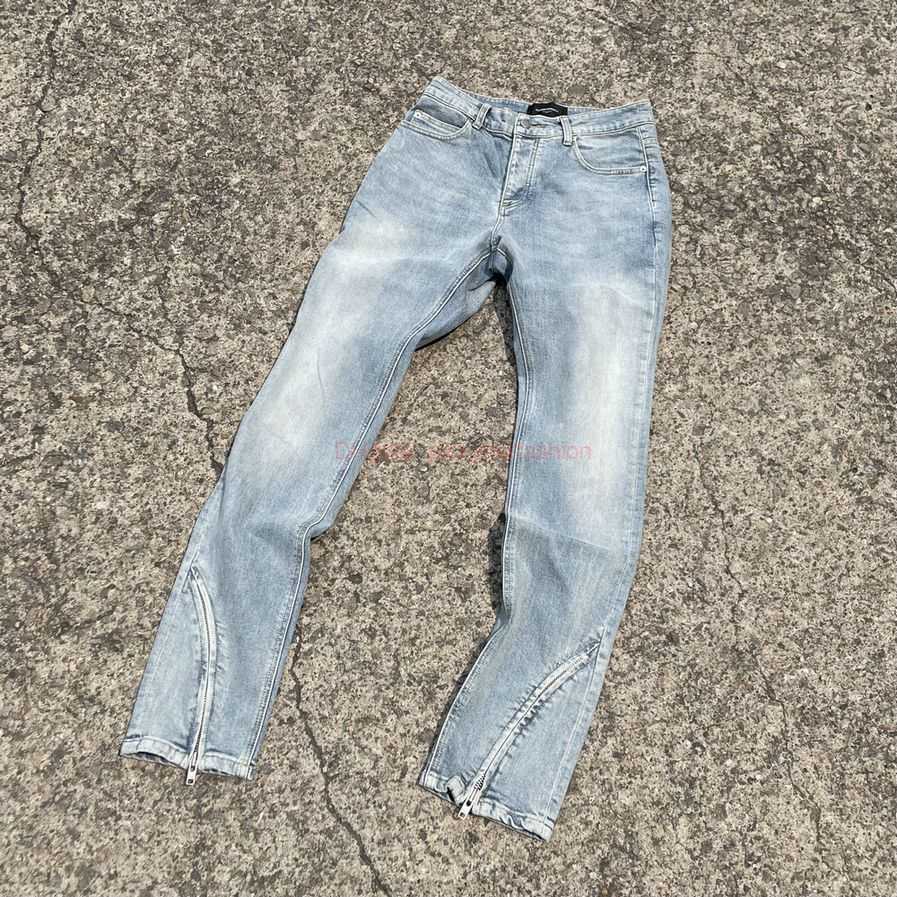 Designer Fashion Clothing Casual Pant Rhude Far Arch Curve Cutting Machete Leg Zipper High Street Jeans Used Long Pants Streetwear Jogger Trousers Sweatpants for sa, Light blue
Designer Fashion Clothing Casual Pant Rhude Far Arch Curve Cutting Machete Leg Zipper High Street Jeans Used Long Pants Streetwear Jogger Trousers Sweatpants for sa, Light blue