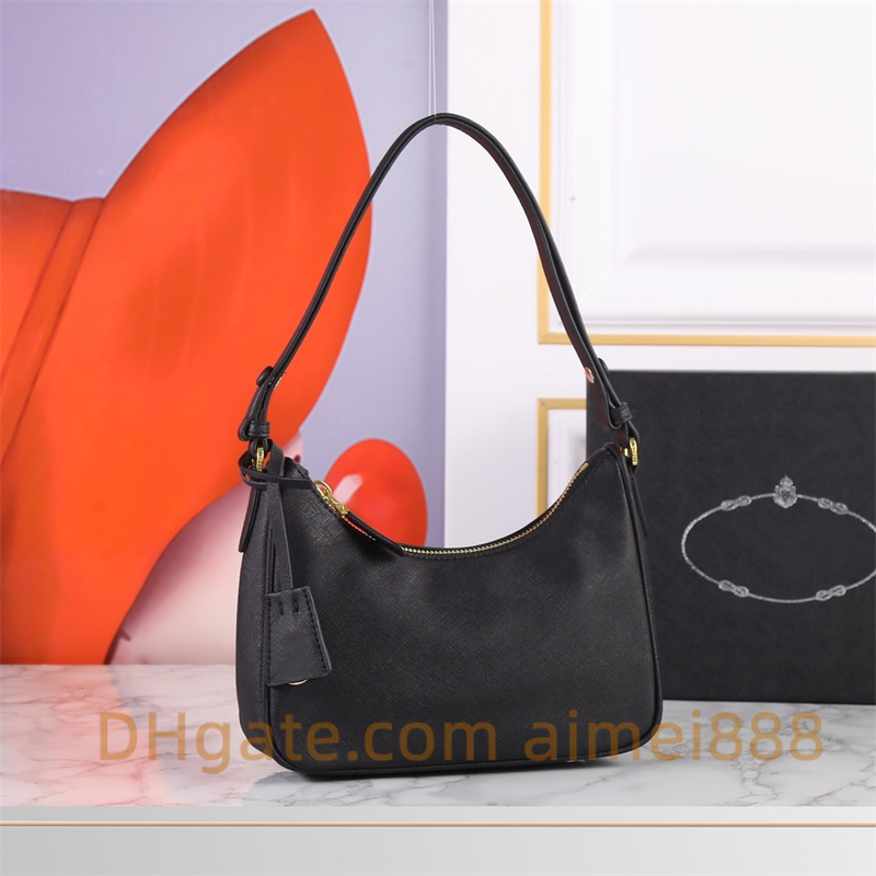 Luxury Designers Underarm bags leather Shoulder Bags men and women hobo handbags Cross grain leather Crossbody Purses fashion Totes Clutch Bags Wallet, White
Luxury Designers Underarm bags leather Shoulder Bags men and women hobo handbags Cross grain leather Crossbody Purses fashion Totes Clutch Bags Wallet, White
