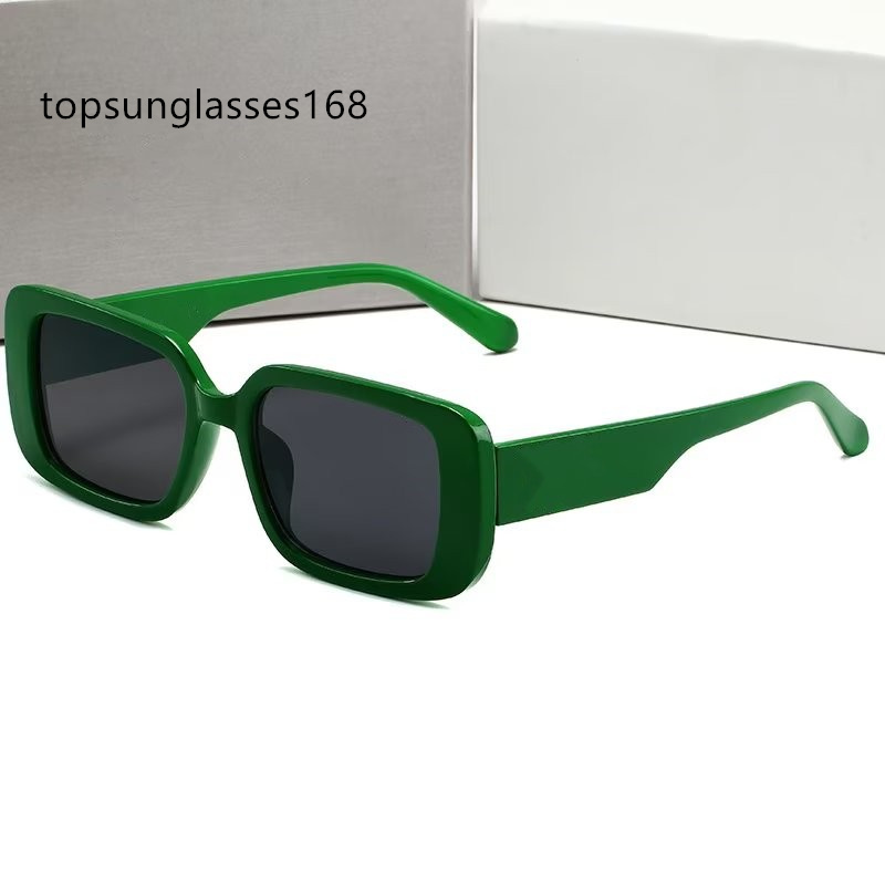 luxury sunglasses designer sunglasses for women glasses Luxury Designer Men Women Sunglasses Classic Popular Protection Pattern Purple lenses fashion green D
luxury sunglasses designer sunglasses for women glasses Luxury Designer Men Women Sunglasses Classic Popular Protection Pattern Purple lenses fashion green D