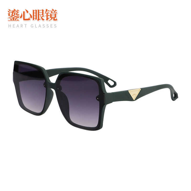 Fashion Sunglasses Frames New for women personalized large frame glasses UV blocking sunglasses fashionable outdoor sunshades
Fashion Sunglasses Frames New for women personalized large frame glasses UV blocking sunglasses fashionable outdoor sunshades