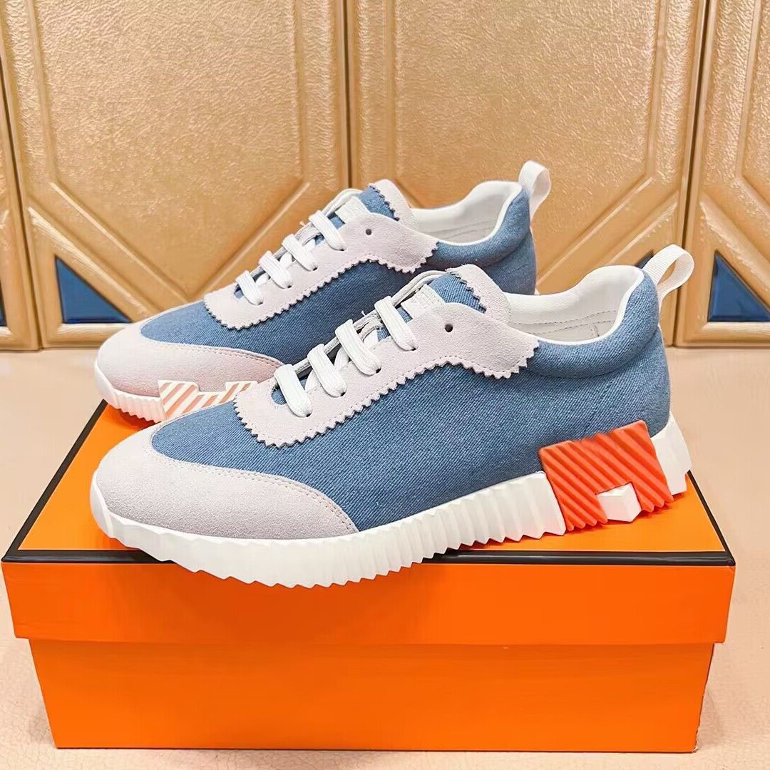 Luxury Men Bouncing sneaker Shoes Comfort Casual Walking Men's Sports White Black Leather Sport Breath Lightweight Skateboard Runner Fabrics Trainer, 10
Luxury Men Bouncing sneaker Shoes Comfort Casual Walking Men's Sports White Black Leather Sport Breath Lightweight Skateboard Runner Fabrics Trainer, 10