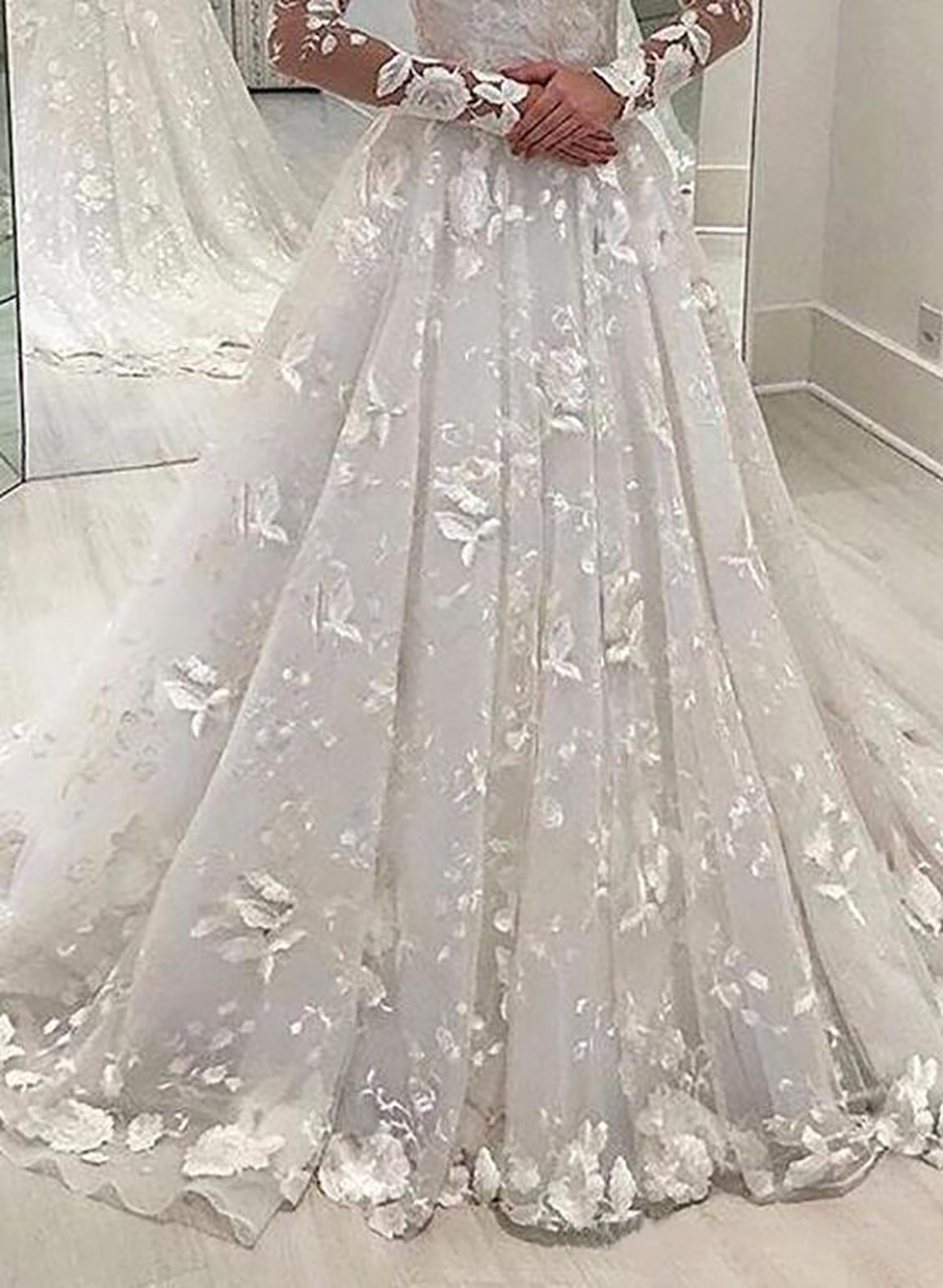 2023 Sexy Women Wedding Dress White Lace Long Dress Deep V-neck Long Mesh Lace Sleeve A-line Pleated Floor-length Dresses
