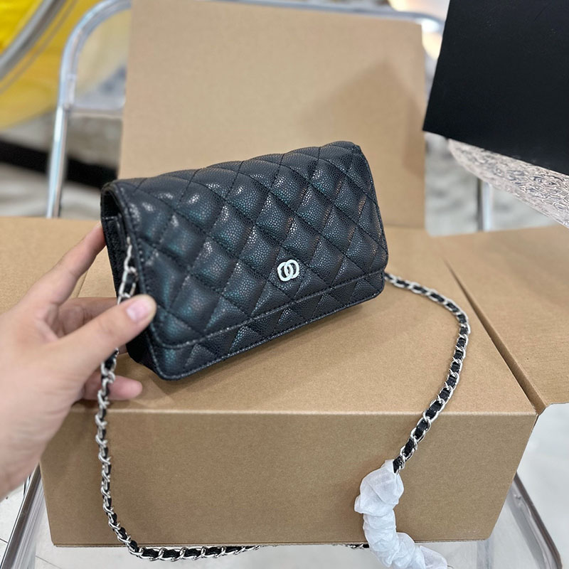 Luxury Classic Top Designer Crossbody Mini Woc CF Flap Sliver Circle Bags Tote Handbag Women's Wallet Purse CC Bag Grained Calfskin Laminated Lambskin Size 20cm, Black 19x13cm
Luxury Classic Top Designer Crossbody Mini Woc CF Flap Sliver Circle Bags Tote Handbag Women's Wallet Purse CC Bag Grained Calfskin Laminated Lambskin Size 20cm, Black 19x13cm